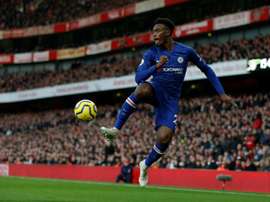 Hudson-Odoi testa positivo para coronavírus; Chelsea em quarentena. AFP