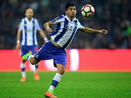 Corona marcou no seu regresso aos relvados, mas FC Porto empatou. AFP