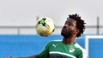 Bony se entrena con un League Two en lo que encuentra equipo