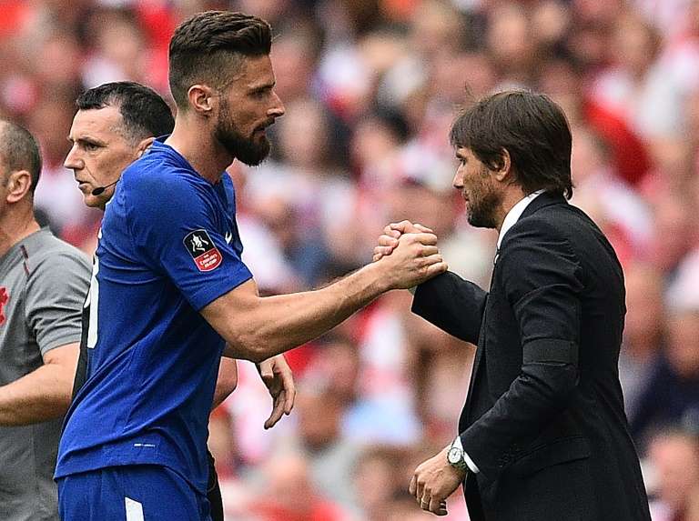 Conte pide a Giroud para ganar centímetros ofensivos ...