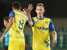 El Chievo anotó los dos goles en los últimos 10 minutos del partido. AFP