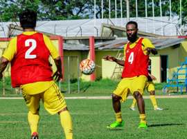 Didier Zokora has been released by Semen Padang. AFP