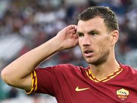 Edin Dzeko marcou 19 gols e deu oito assistências na temporada 2019-20. AFP