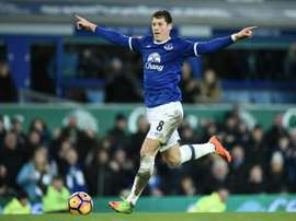 Ross Barkley está a contas com uma lesão muscular. EFE