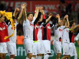 Les joueurs de Cologne fêtent leur victoire contre Fribourg, le 16 septembre 2016 à Cologne