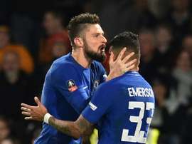 Juve e Chelsea vão se acertando por Emerson. AFP