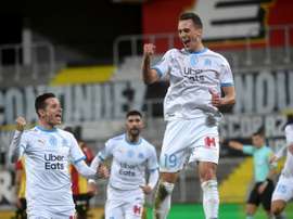 Le groupe de l'OM face à Lyon. afp