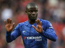 Kanté treina separado de colegas de equipe. AFP