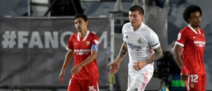 Kroos, aislado por contacto estrecho con un positivo
