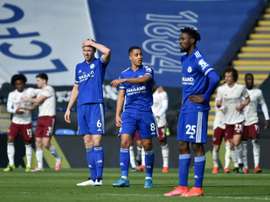 Renversé par Arsenal, Leicester rate le coche. afp