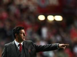 O técnico Rui Vitória tem apostado na formação do Benfica, e tendência parece ser para manter. AFP