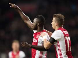 Ajax demand €40m for Sanchez. EFE