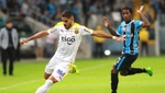 Gremio viajó a Chile con las bajas de Bolaños y Gastón Fernández