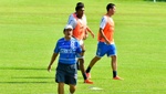 Pinto añadió un portero y un delantero a la lista para hacer frente a Australia