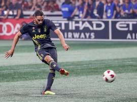 Lyon officialise l'arrivée de Mattia De Sciglio. EFE