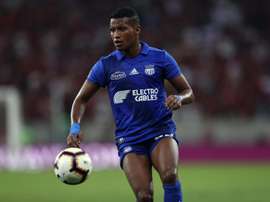 Emelec se enfrenta a LdU en las semifinales de Copa. EFE/Archivo