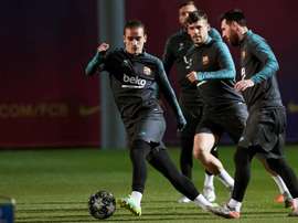 Valverde chama Piqué e Carles Pérez contra o Atlético. EFE