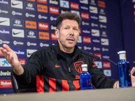 Simeone recordó que aún queda Liga más allá del derbi. EFE