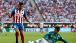 Vega y Antuna, apartados de Chivas tras su polémica fiesta