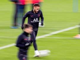 Neymar segue tratando lesão muscular. EFE/ Rodrigo Jiménez/Arquivo
