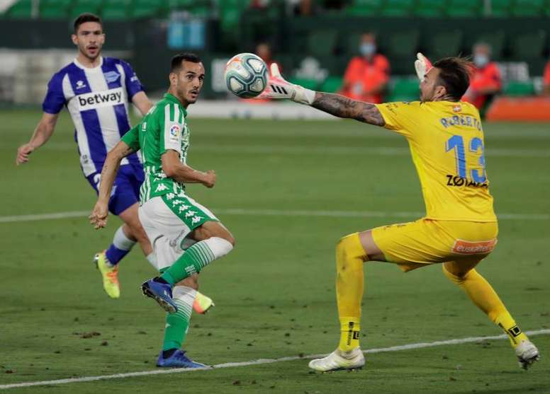 Juanmi Se Perderá El Estreno Liguero Del Betis Por Sanción Besoccer