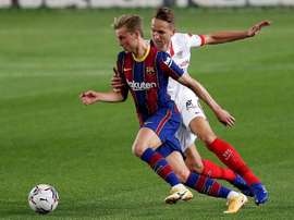 El Barça pierde a tres jugadores más. EFE