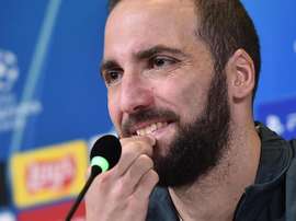Higuaín elogia seu irmão e Riquelme. EFE/EPA/ALESSANDRO DI MARCO