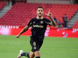 Joselu pidió garra al Alavés para plantar cara al Barcelona. EFE