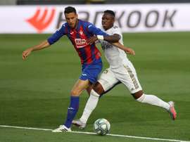 Esteban Burgos analizó al próximo rival del Eibar, la SD Huesca. EFE/Archivo