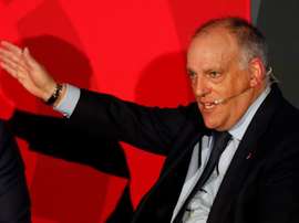 Tebas se ilusiona con la vuelta del público a los estadios. EFE