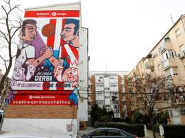 Se estrena un mural en Madrid antes del derbi. EFE