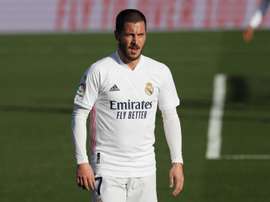 Hazard dio un paso atrás tras sentir molestias al apretar. EFE