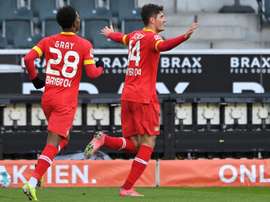 Schick hizo el gol que dio el triunfo al Bayer. EFE/EPA