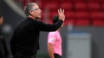 Ariel Holan renuncia como técnico de Santos tras 12 partidos