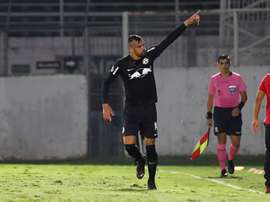 RB Bragantino tira de casta y Weverton reafirma el liderato. EFE