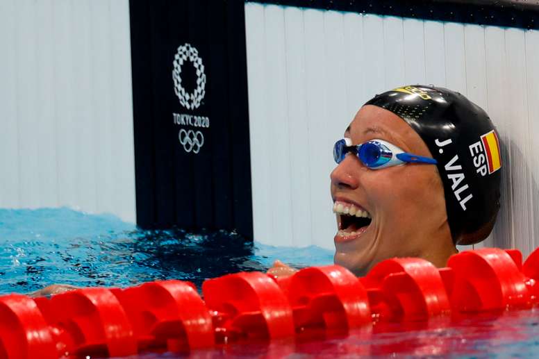 Jessica Vall de España compite en 200m braza femenino de natación durante los Juegos Olímpicos 2020, este miércoles en el Centro Acuático de Tokio (Japón). EFE/ Fernando Bizerra