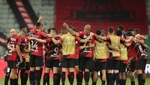 Athletico Paranaense remonta, golea y elimina a Liga de Quito