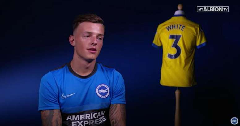 Brighton refuse une offre de 34 millions d'euros pour Ben White. Youtube/OfficialBrighton&HoveAlbion