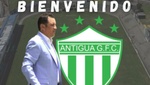 Antigua destituye a Korytoski y anuncia a Roberto Montoya