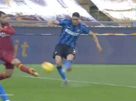 Golazo de misil en el Roma-Inter. Captura/MovistarLigadeCampeones