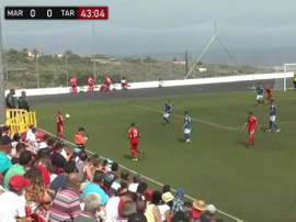 Marino-Tamaraceite was played with spectators and without social distancing. Captura/Footters