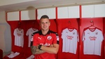 El Crawley Town presenta a su nuevo refuerzo