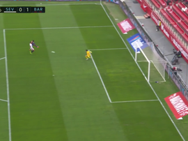 Dembele ran onto a Messi pass and scored. Screenshot/MovistarLaLiga