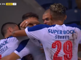 Diogo Leite hizo el único tanto del partido al filo del descanso. Captura/VSPORTS