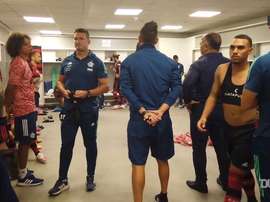 Rogério Ceni motivou o grupo no vestiário do Morumbi antes da derrota para o São Paulo. DUGOUT