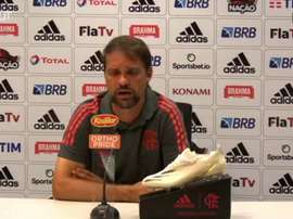 Mauricio Souza fala sobre sua conversa com Rogério Ceni. DUGOUT