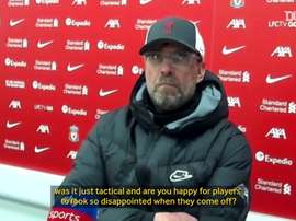 Jurgen Klopp explains why he took Salah off. DUGOUT