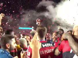 Confira a festa do Flamengo com a taça do Brasileirão 2020. DUGOUT