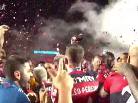 VIDÉO : Flamengo célèbre le titre de Brasileirão. Dugout
