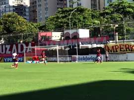 Flamengo avança às quartas do Brasileirão Sub-20 com hat-trick de Lázaro. DUGOUT